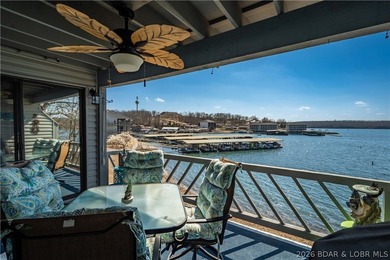Motivated sellers! Experience the ultimate lakefront lifestyle - photo 27