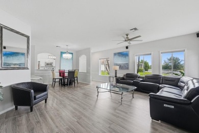 Beautifully updated 3-bedroom, 2-bath corner villa with 1,495 sq - photo 9