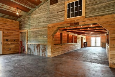 Welcome to Top of the World! Featuring 4 Seperate Living Spaces - photo 38