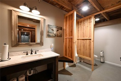 Welcome to Top of the World! Featuring 4 Seperate Living Spaces - photo 44