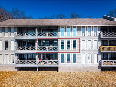 Motivated sellers! Experience the ultimate lakefront lifestyle - photo 50