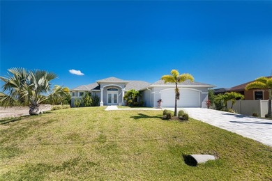 Welcome to your own slice of paradise in South Gulf Cove on - photo 3