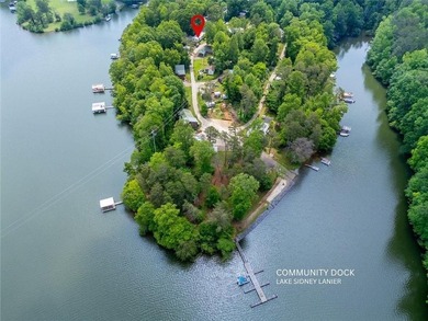 Welcome to your lakeside escape! This cozy, well-maintained - photo 3