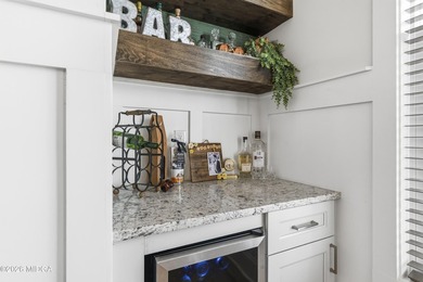 Experience the elegance of this stunning Craftsman-style - photo 13