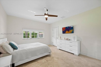 Stunning luxury ranch home in North Redlands featuring a 4BR/3BA - photo 22
