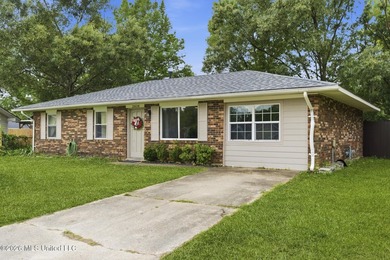 This adorable home in North Gulfport offers it all, with easy - photo 1