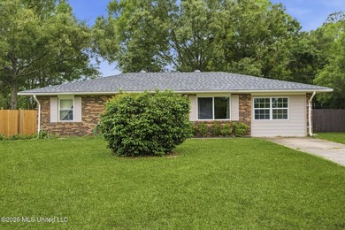 This adorable home in North Gulfport offers it all, with easy - photo 2