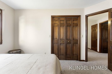 Welcome to 19094 Walden Dr in Spring Lake, where charm meets - photo 33