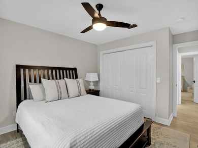 Welcome to your own private retreat on the beautiful Hidden - photo 35