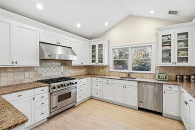 In the heart of Westhampton Beach Village, this 3-bedroom, 4 - photo 6