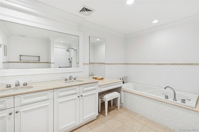 In the heart of Westhampton Beach Village, this 3-bedroom, 4 - photo 8