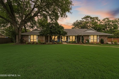 Welcome to your dream home in a gated community! This stunning - photo 3
