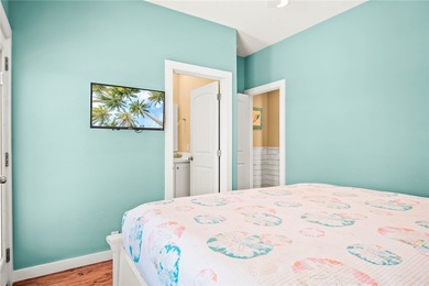 Welcome to your Gulf Coast escape! Nestled in the desirable - photo 19