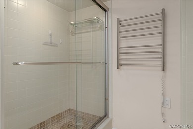 Maintenance Free Living! HOA includes Wi-Fi, basic cable, water - photo 25