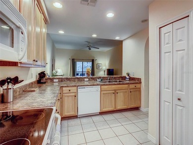Welcome to your perfect getaway! This beautifully furnished - photo 26