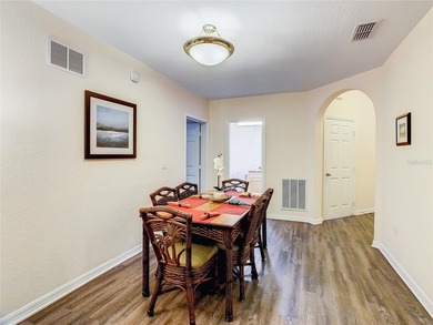 Welcome to your perfect getaway! This beautifully furnished - photo 29