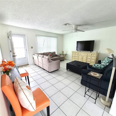 SUCCESSFUL SEASONAL VACATION RENTAL HOME BEING SOLD TURNKEY - photo 3