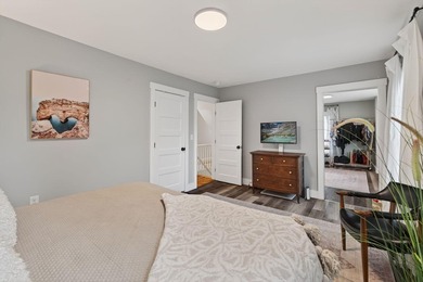 Welcome to this beautifully updated, move-in ready Colonial - photo 34