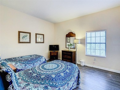 Welcome to your perfect getaway! This beautifully furnished - photo 40