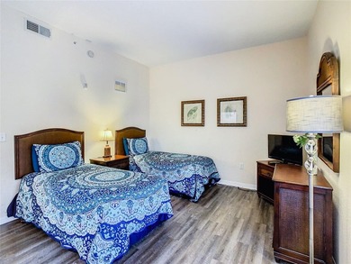 Welcome to your perfect getaway! This beautifully furnished - photo 41