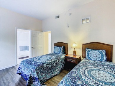 Welcome to your perfect getaway! This beautifully furnished - photo 42