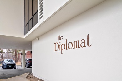 Nestled between Pine Point and Old Orchard Beach pier, this