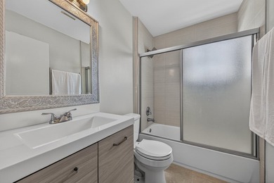 Beautiful & Spacious 3 Bedroom Apartment in a Prime Location - photo 16