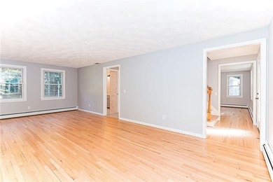 This beautifully updated, turn-key Colonial perfectly pairs - photo 22