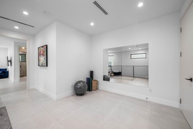 NO HOA! Built in 2023 and impeccably upgraded throughout, this - photo 25