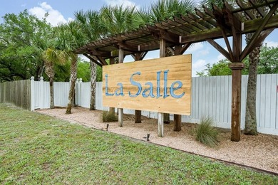 Beautiful 2022-Built Townhome in Gated community. This - photo 27