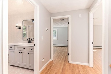 This beautifully updated, turn-key Colonial perfectly pairs - photo 32