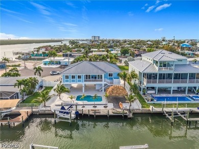 Luxury NEW CONSTRUCTION home offering elevated coastal living in - photo 48