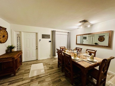 Welcome to this beautifully renovated 5-bedroom, 3-bathroom home - photo 8