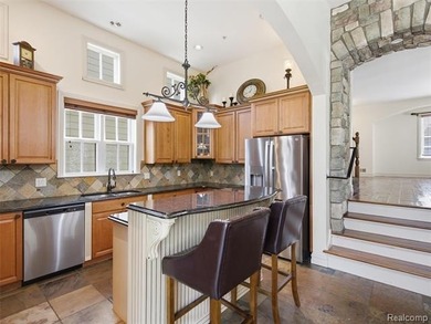 A rare Forester Square trifecta; quality craftsmanship, meets - photo 10