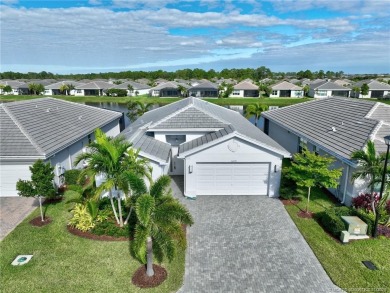 (private lake, pond, creek) Home For Sale in Port Saint Lucie Florida