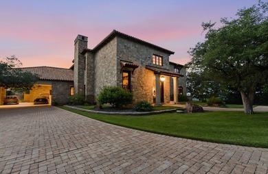This is truly a home without equal in Fredericksburg! Your very - photo 12