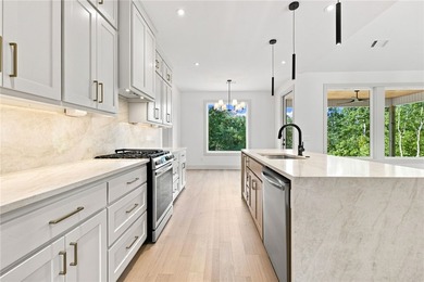 Discover elevated living in this beautifully crafted 2-bedroom - photo 16