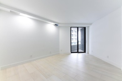 Sleek, modern and luxuriously fully renovated unit. Three - photo 18