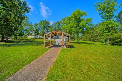 TURNKEY WATERFRONT on 2 pristine acres! This FULLY FURNISHED - photo 39