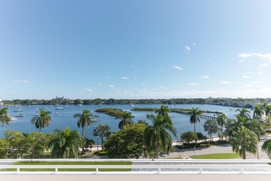 Sleek, modern and luxuriously fully renovated unit. Three - photo 42