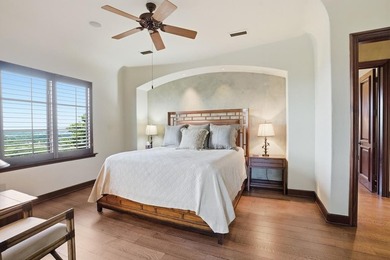 This is truly a home without equal in Fredericksburg! Your very - photo 50