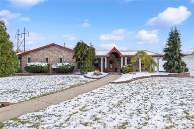 (private lake, pond, creek) Home For Sale in Miamisburg Ohio