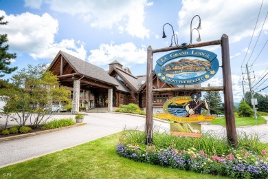 Lake Home For Sale in Mont-Tremblant,