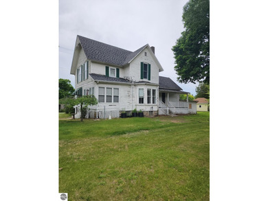 Stately home on 66x132 corner city lot. Short distance to - photo 3