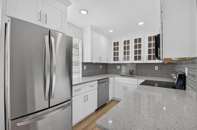 Stunning Fully Renovated 2-Bedroom, 2-Bath Condo with - photo 4