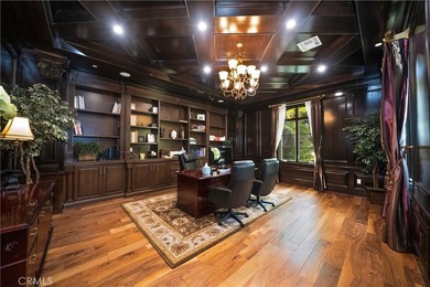 Located in a prime Arcadia neighborhood with access to - photo 5