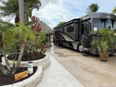 Welcome to paradise, where stunning views and comfort come - photo 11