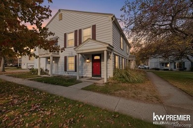 Vooheris Lake Condo Sale Pending in Lake Orion Michigan