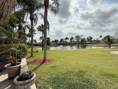 Welcome to paradise, where stunning views and comfort come - photo 15