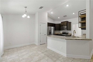 SELLERS SAY *BRING YOUR OFFER!* HUGE PRICE REDUCTION! This - photo 18
